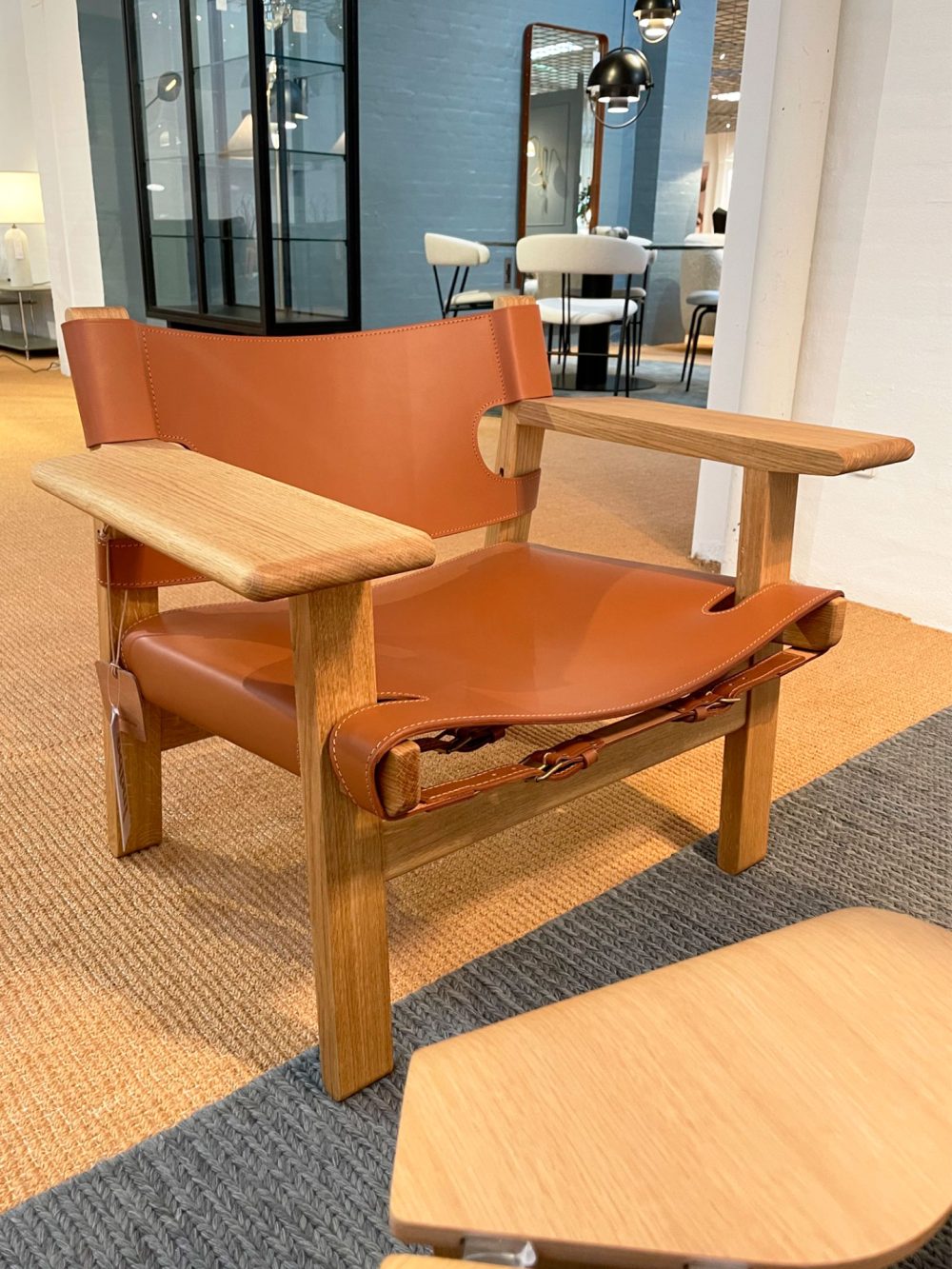 Demo - Den Spanske Stol, cognac læder