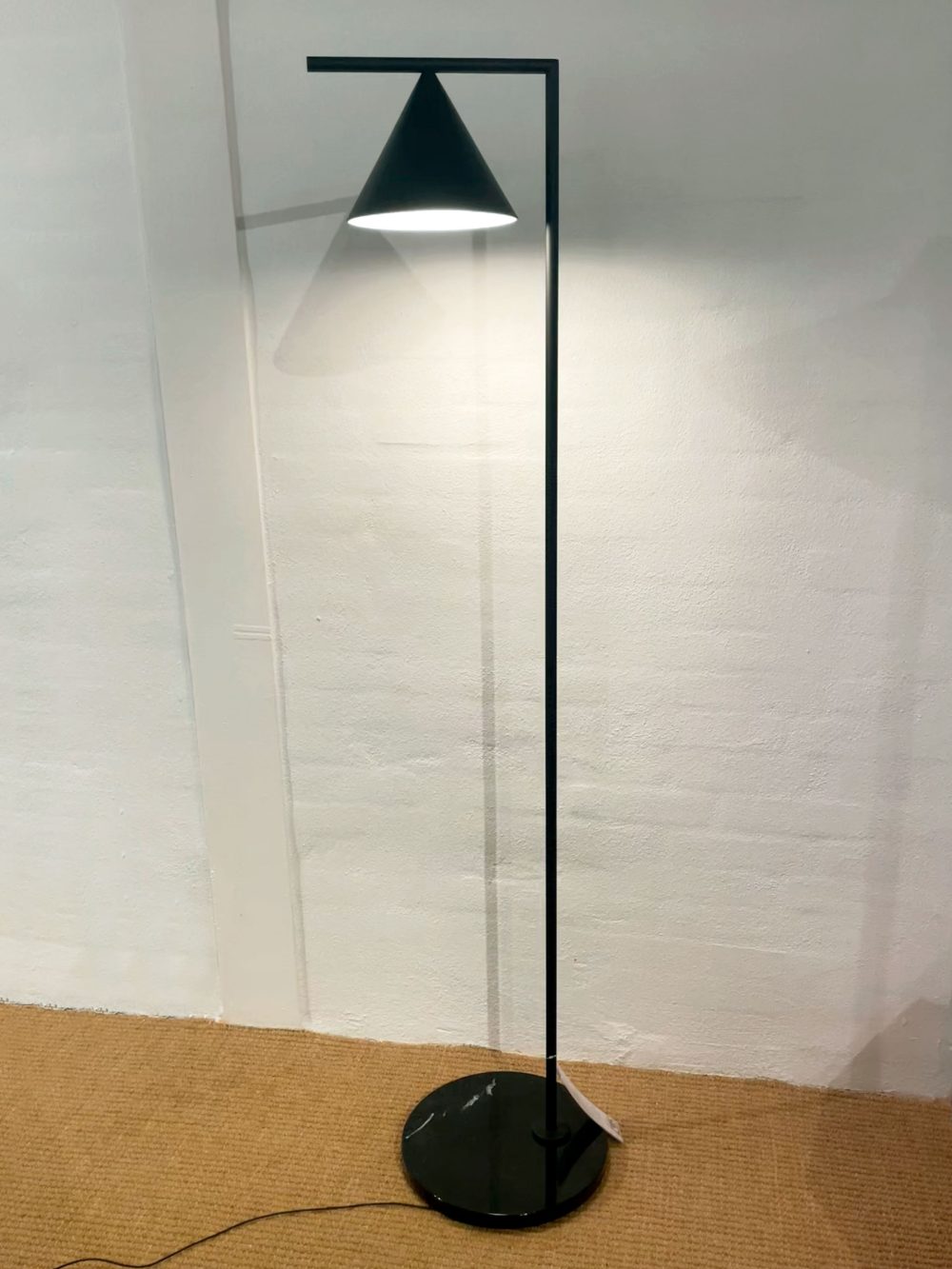 Demo - Flos Captain Flint Gulvlampe