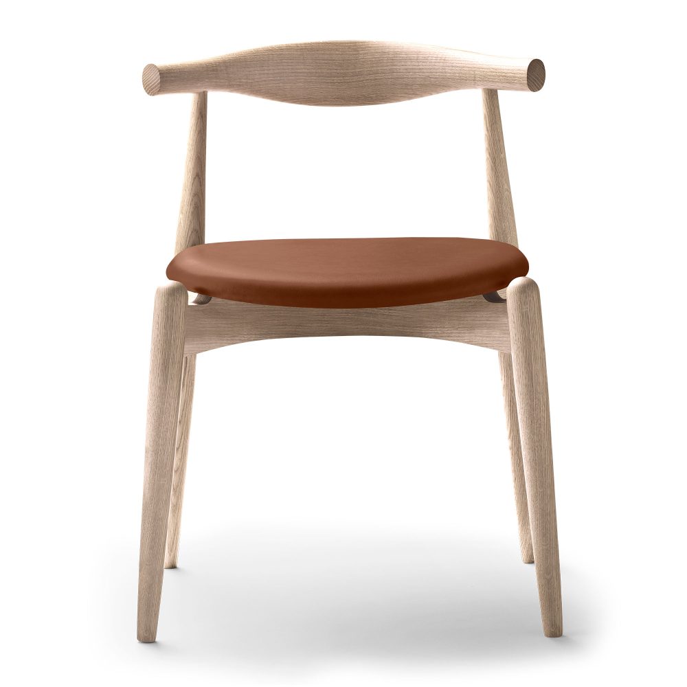 CH20 Elbow Chair af Hans J. Wegner - Eg Sæbe / Loke 7748 Læder