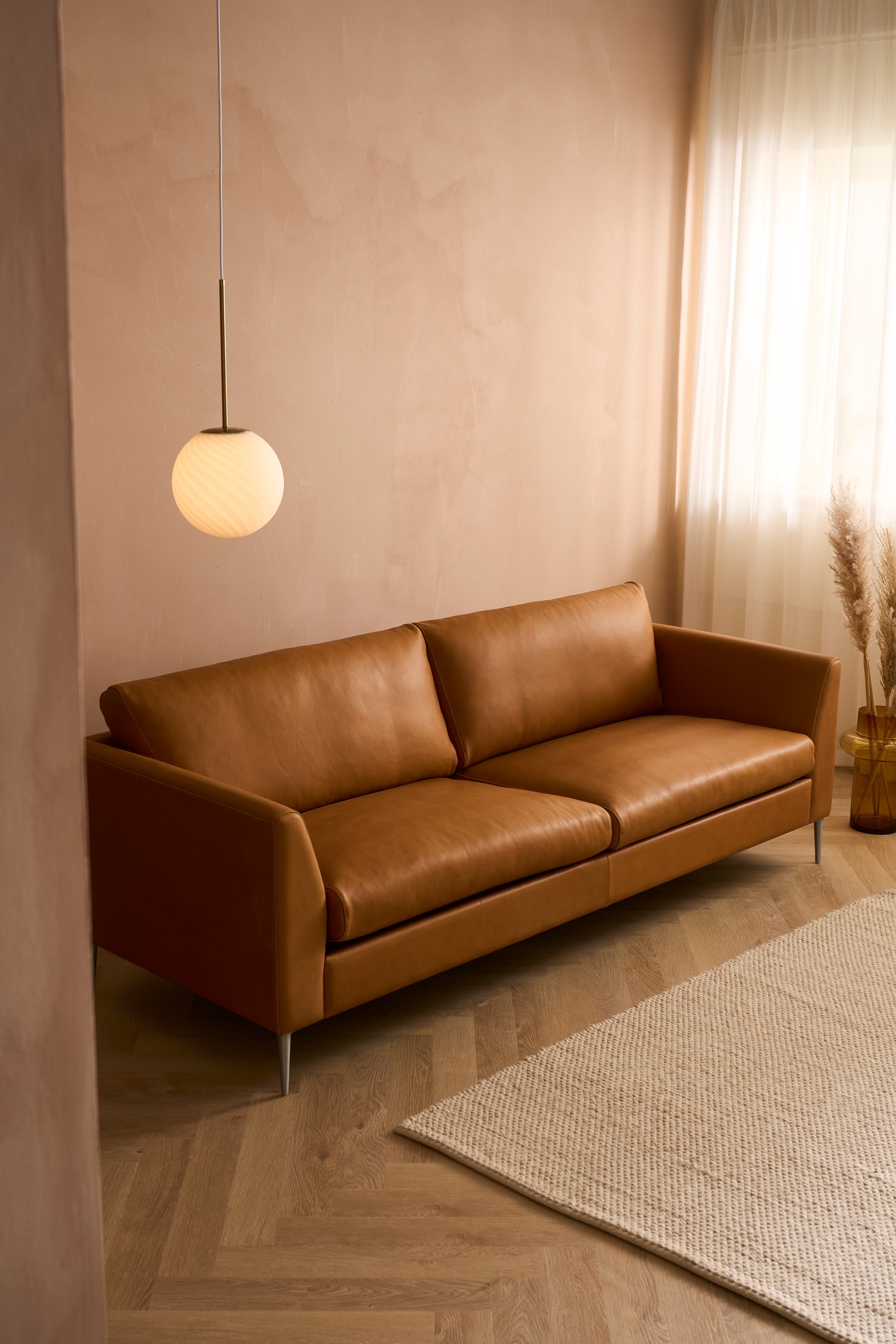 MH272 Sofa