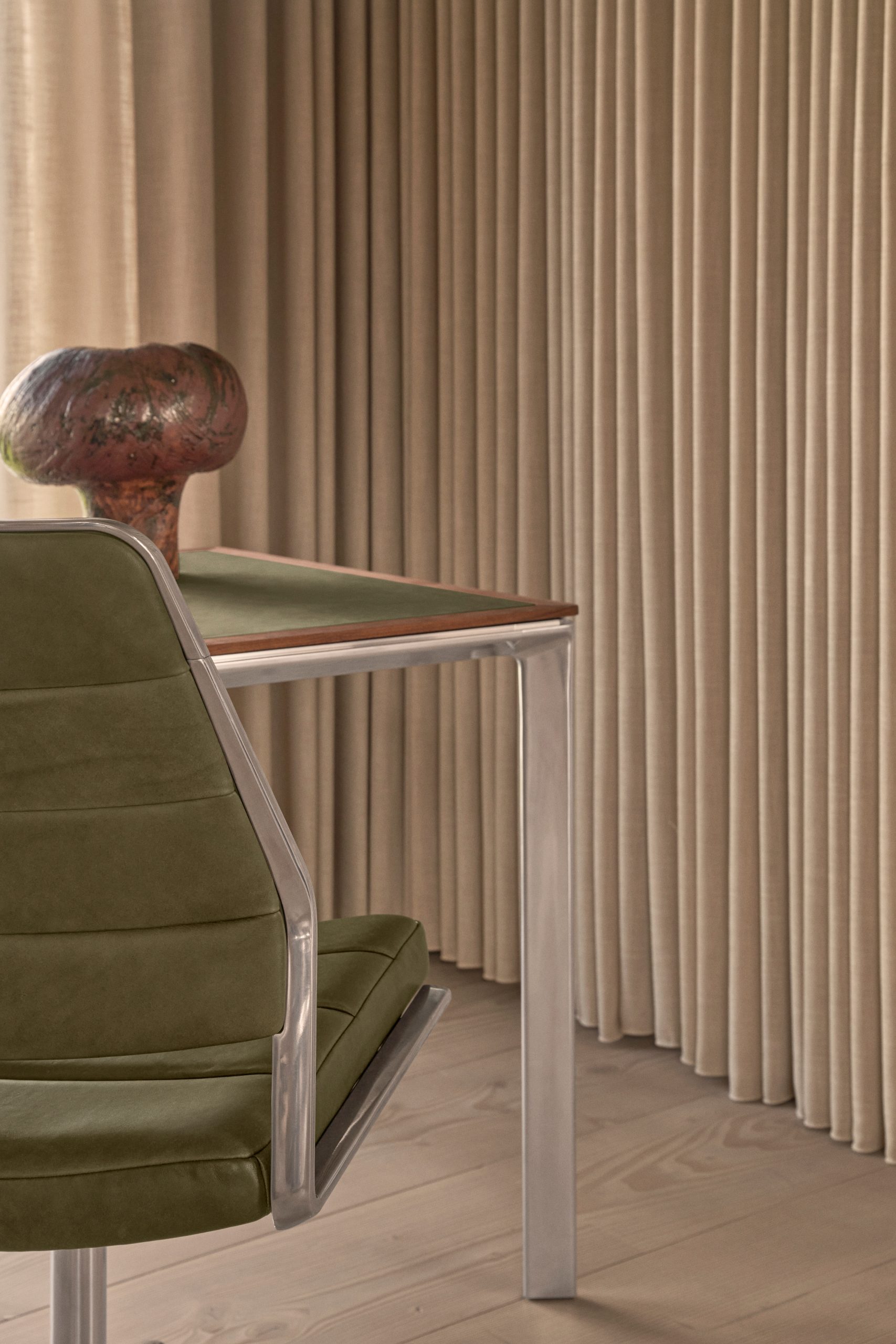 Vipp454+ Swivel Chair Drejestol med glidere - Billede 3